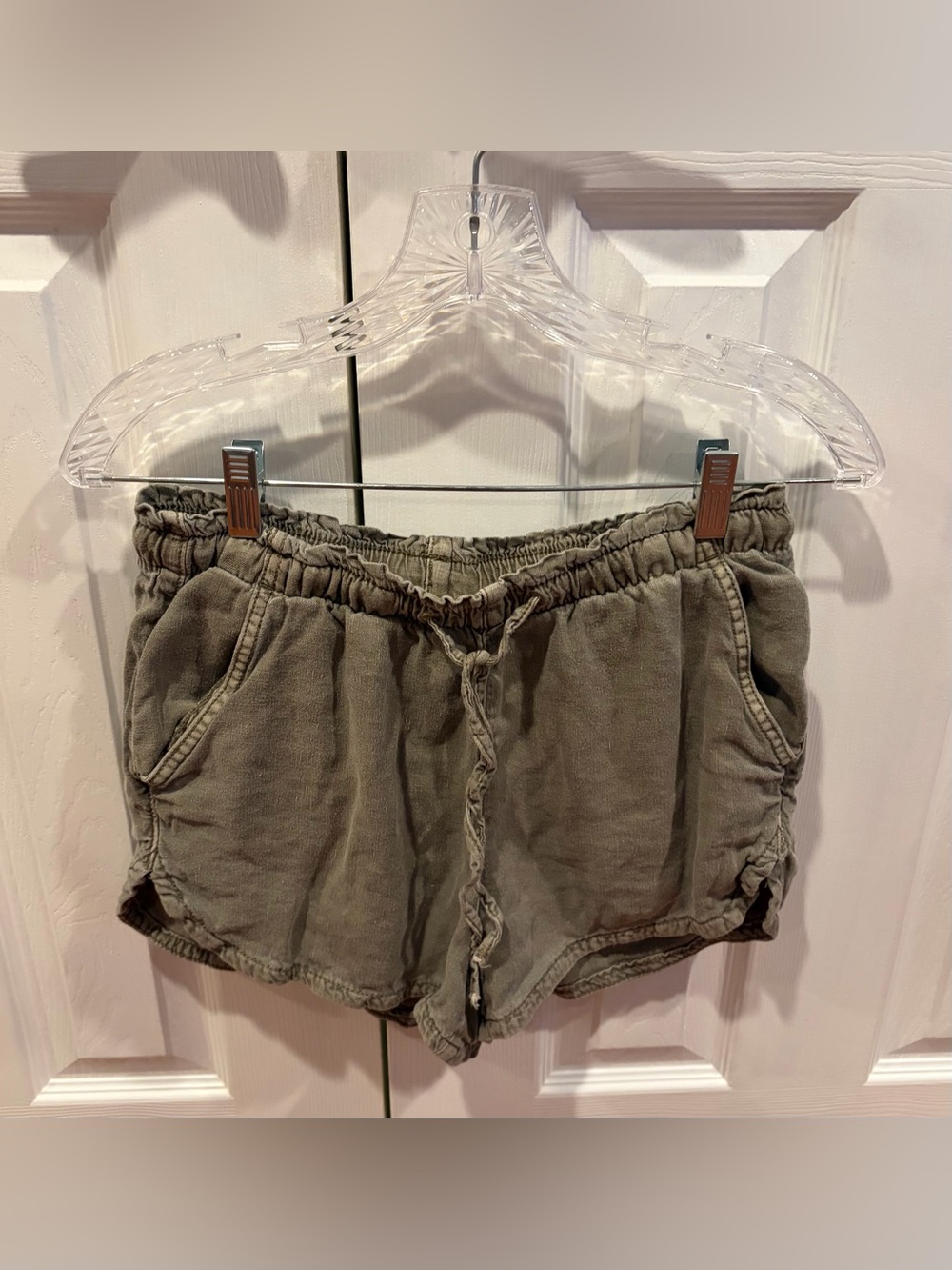 American Eagle Outfitters Olive Green Elastic Waist Shorts - Medium, Linen blend